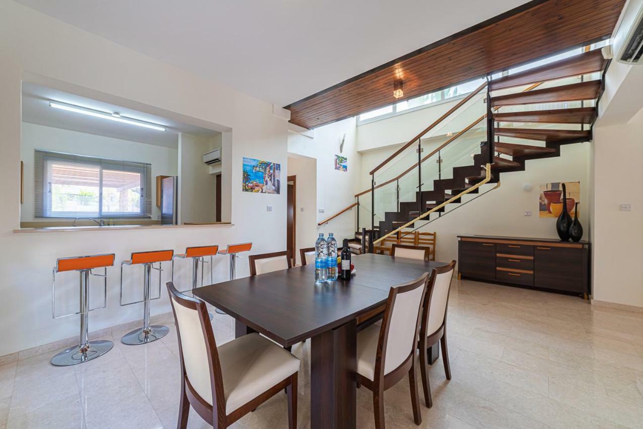 Villa Sunrise 11 Coral Bay Luaran gambar